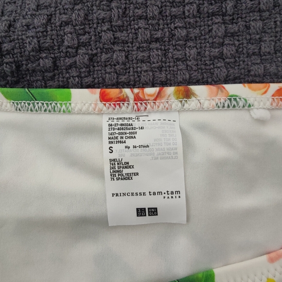 Uniqlo x Princess Tam Tam, lemon bikini top and bottom set - Picture 6 of 7